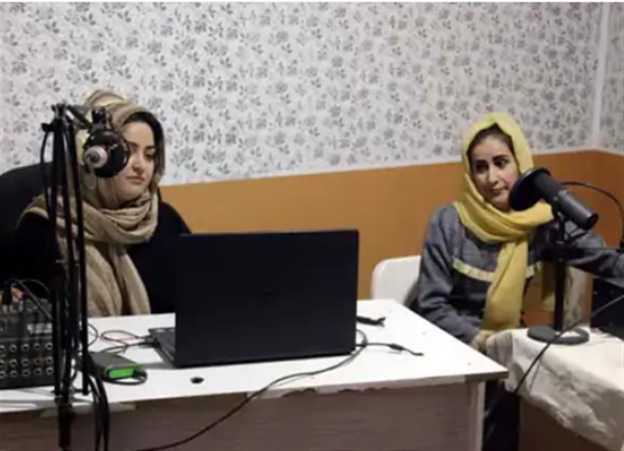 तालिबान ने रमजान में गाने चलाने के आरोप में बंद कराया महिलाओं का रेडियो स्‍टेशन