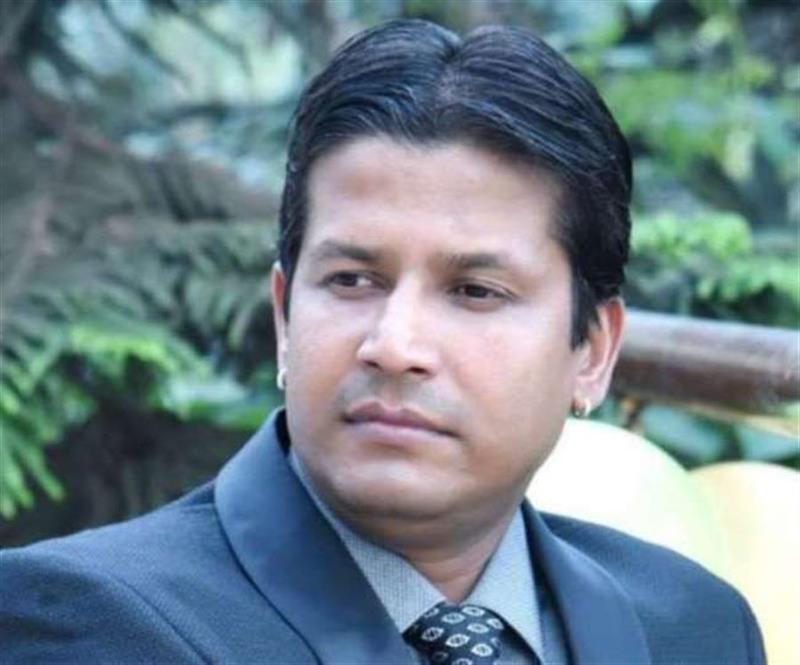 धर्मशाला पुलिस ने हिरासत में लिए नीरज भारती, सुधीर शर्मा पर टिप्‍पणी का मामला