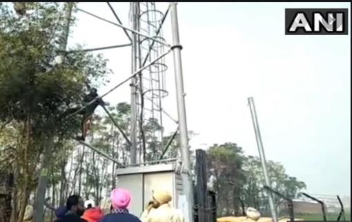 किसानों ने तोड़े 1500 से अधिक मोबाइल टावर, सेवाएं प्रभावित, सीएम सख्त