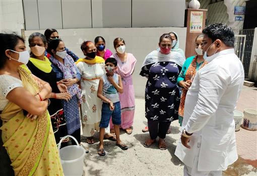 पानी की बूंद-बूंद के लिए तरस रही बल्लभगढ़ की जनता