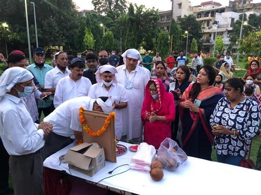 केशवपुरम में विधायक गुप्ता ने किया हाई मास्क लाइट का उद्घाटन, नीतू सिंह ने जताया आभार