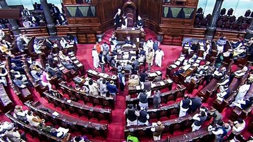 राज्यसभा में विपक्ष का हंगामा जारी, आज भी कार्यवाही स्थगित