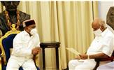 येदियुरप्पा ने कर्नाटक के राज्यपाल को अपना इस्तीफा सौंपा