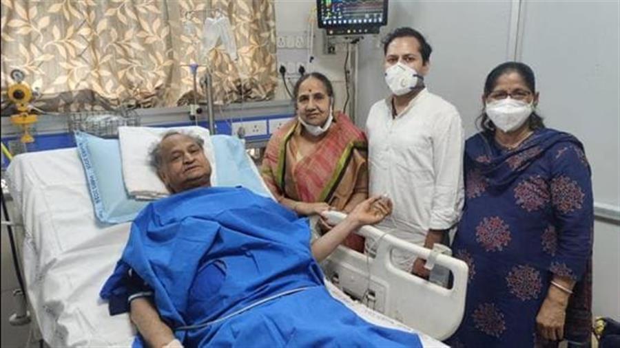 मुख्यमंत्री अशोक गहलोत की एंजियोप्लास्टी हुई, मुख्य धमनी में मिला 90 फीसदी ब्लॉक