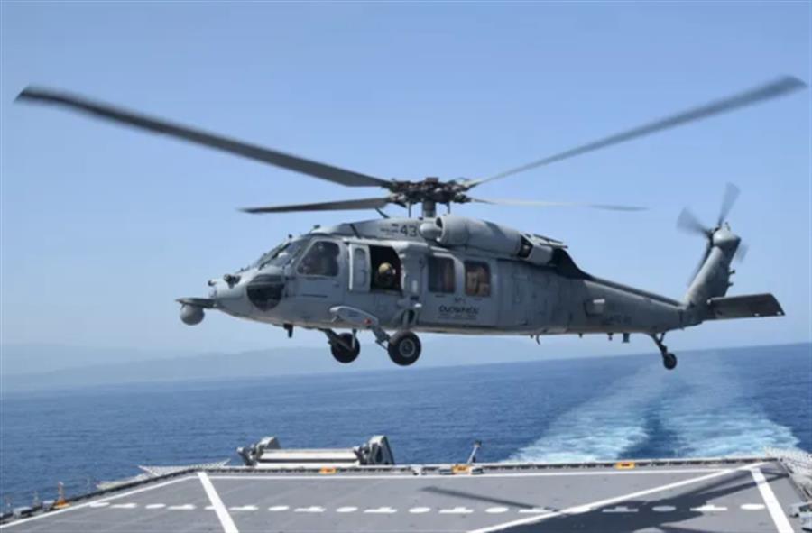 अमेरिकी नौसेना का हेलिकॉप्टर दक्षिण कैलिफोर्निया के निकट सागर में दुर्घटनाग्रस्त, पांच लोग लापता
