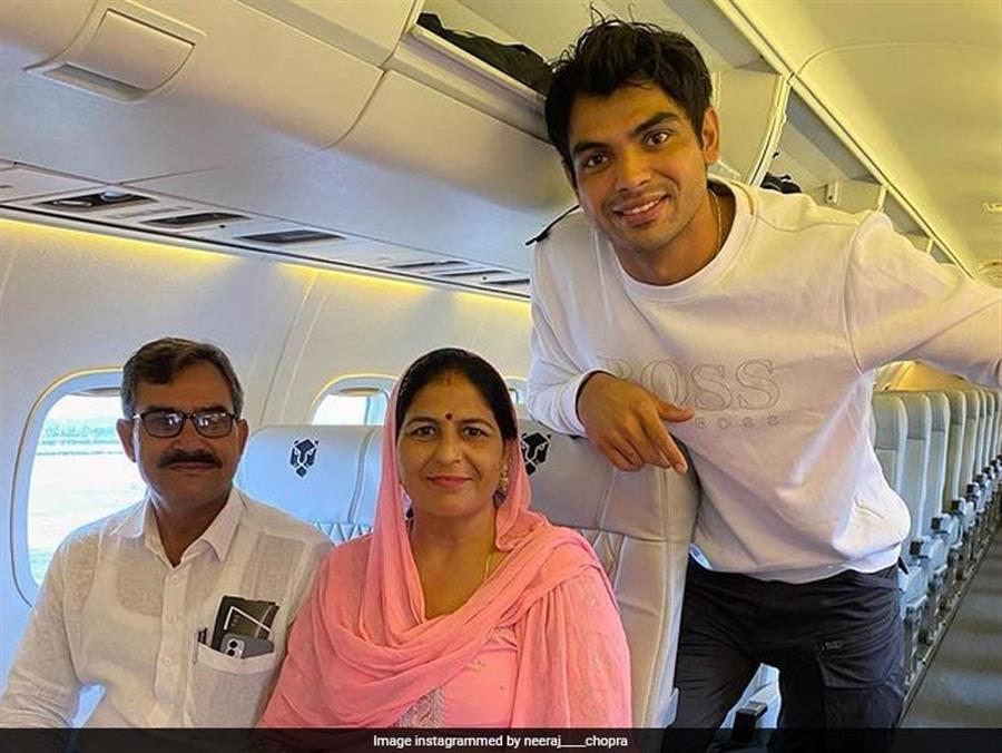 माता-पिता को विमान यात्रा कराने का नीरज चोपड़ा का सपना पूरा हुआ