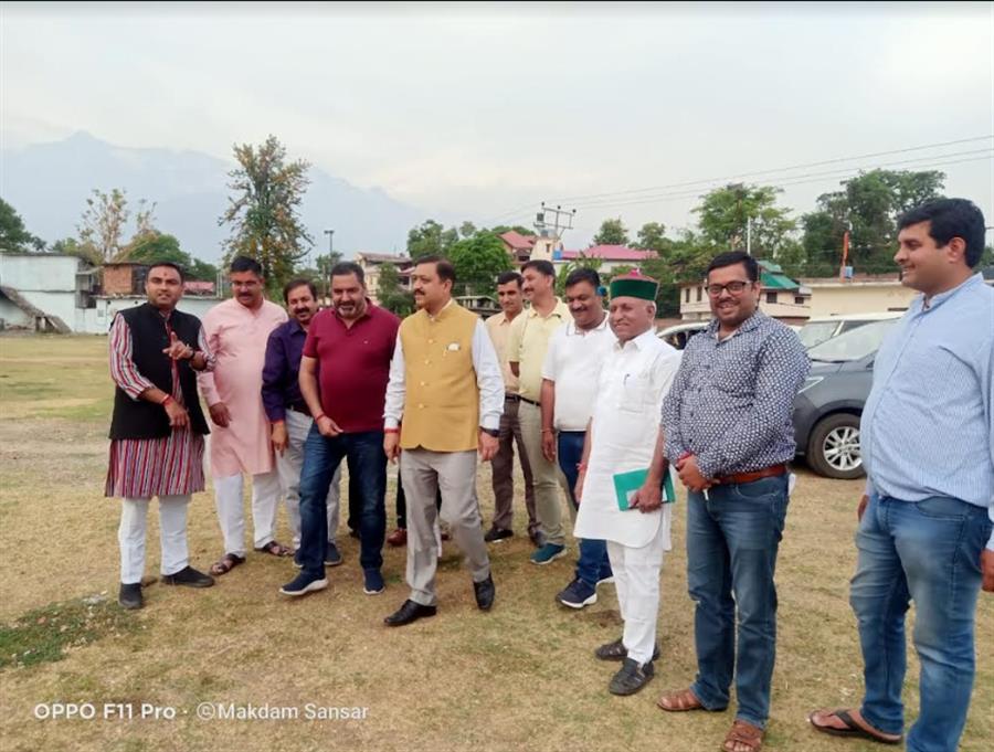 जेपी नड्डा की नगरोटा रैली को लेकर प्रदेशाध्‍यक्ष सुरेश कश्‍यप ने ली बैठक