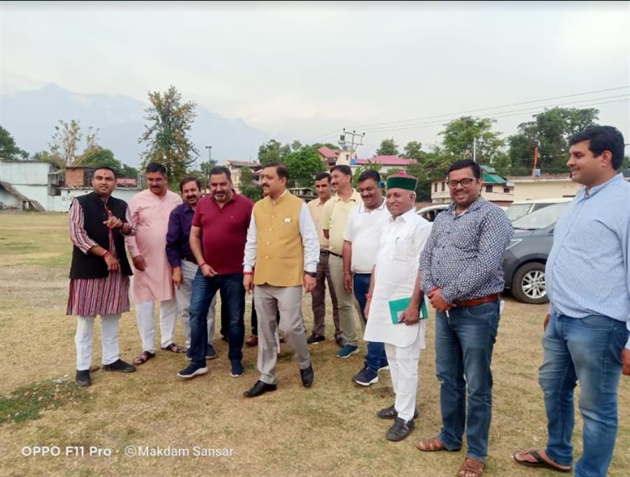 जेपी नड्डा की नगरोटा रैली को लेकर प्रदेशाध्यक्ष सुरेश कश्यप ने ली बैठक