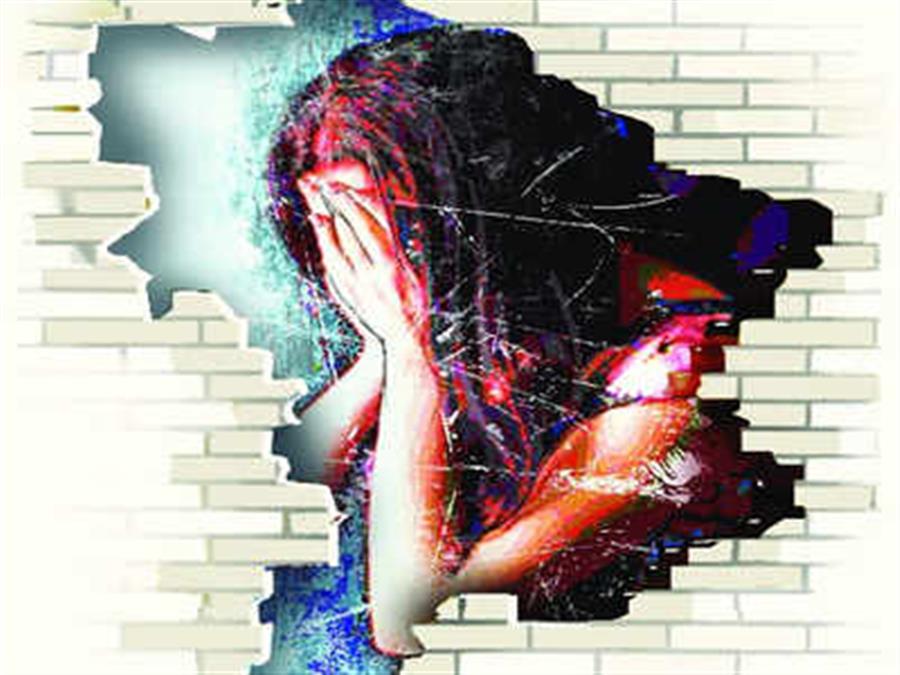 10वीं की छात्रा से दुष्कर्म,  बिलासपुर में नशे के साथ दो गिरफ्तार