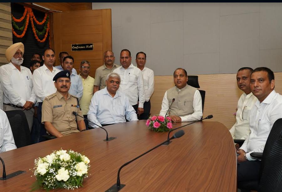 मुख्यमंत्री जय राम ठाकुर ने हिमाचल भवन चंडीगढ़ में सम्मेलन हॉल समर्पित किया
