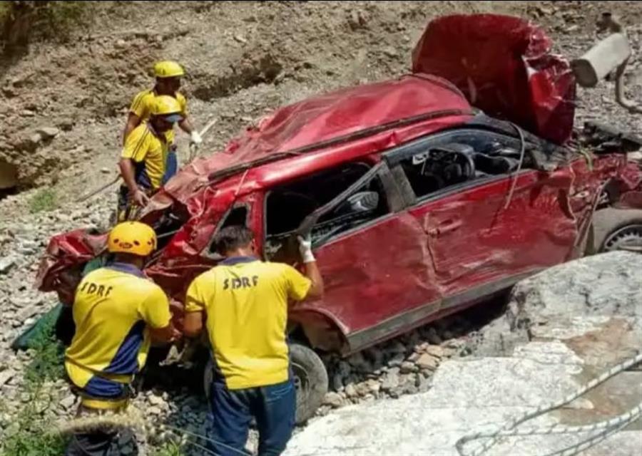 सड़क हादसों में हिमाचल के 5 लोगों की मौत, 6 घायल, 1 लापता