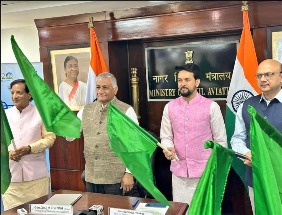 केंद्रीय मंत्रियों ने इंडिगो की दिल्ली-धर्मशाला उड़ान को दिखाई झंडी