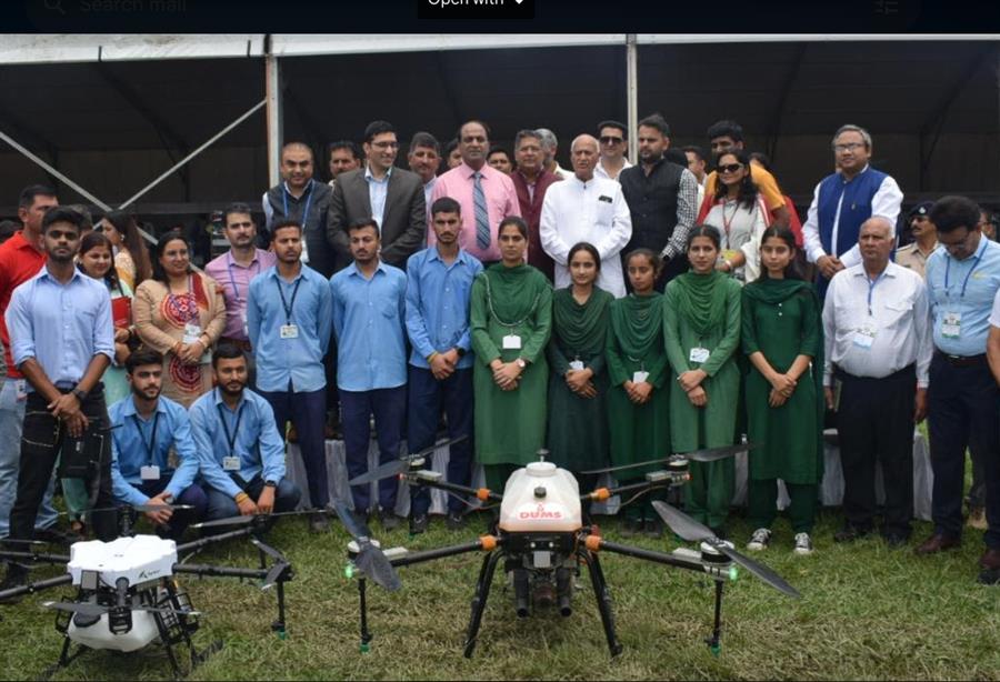 किसानों-बागबानों के लिए मददगार साबित होगी ड्रोन तकनीकः प्रो. चंद्र कुमार