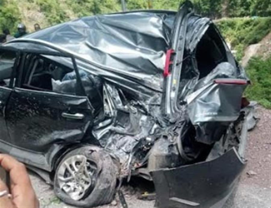 सड़क हादसों में 6 वाहन सवारों की मौत, सीएम ने जताया शोक