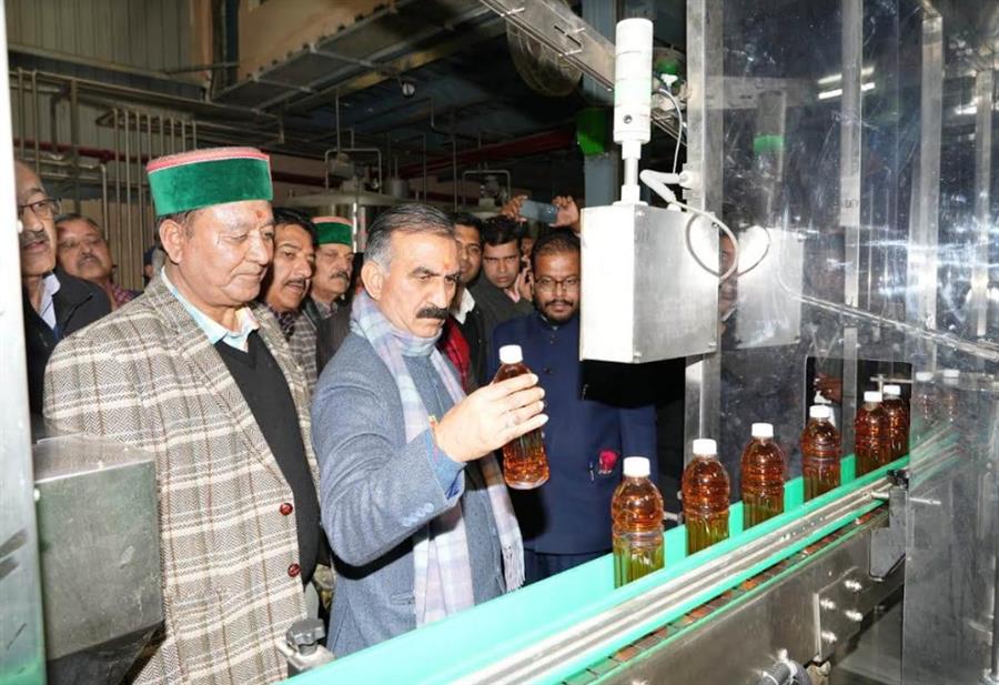 मुख्यमंत्री ने 100.42 करोड़ रुपये से निर्मित फल विधायन संयंत्र का किया लोकार्पण