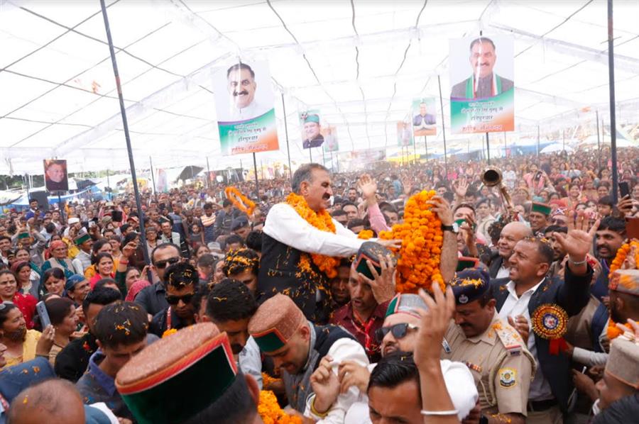 आपदा में भाजपा नेताओं ने रुकवाई केंद्र से मिलने वाली आर्थिक मदद : मुख्यमंत्री