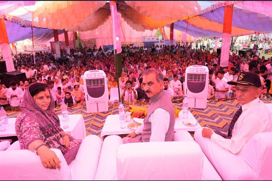 धनेटा स्कूल होगा सीबीएससी, नादौन में खुलेगा कषि विपणन केंद्र: सीएम
