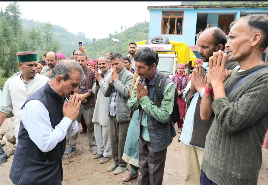 आपदा प्रभावितों के लिए लाई जाएगी सैटलमेंट पॉलिसी: सीएम