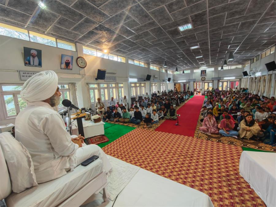 सद्गुरु की कृपा से हुआ हमें ब्रह्म ज्ञान: संत परविंदर पाल सिंह