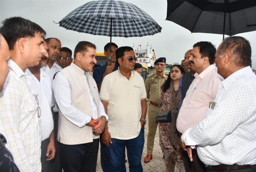 सैटेलाइट टाउन एवं औद्योगिक क्षेत्र बसाने की सम्भावनाएं तलाश रही मंत्रिमंडलीय उप समिति