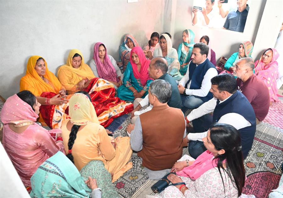 बिटिया की हत्‍या पर उठे सवालों के जवाब दे सरकार:जयराम ठाकुर