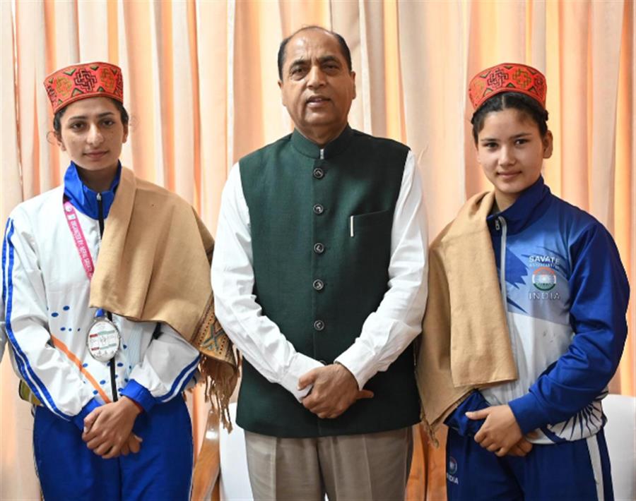 पूर्व सीएम जयराम ठाकुर ने सशस्त्र बलों के शौर्य को किया नमन