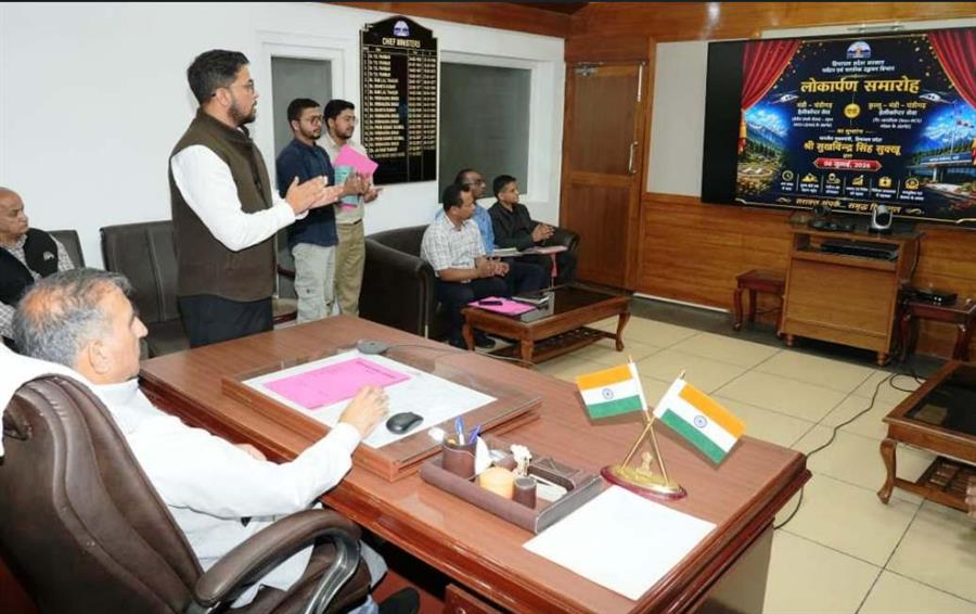 सीएम ने कुल्लू, मंडी और चंडीगढ़ को जोड़ने वाली हवाई सेवाओं का शुभारंभ किया
