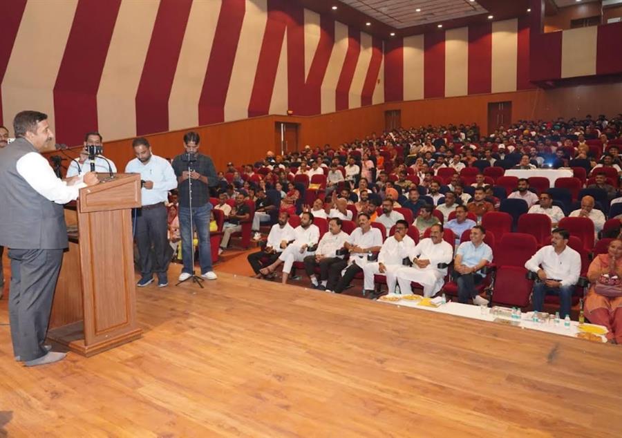 जल शक्ति विभाग में इस वित्त वर्ष 4000 पद भरे जाएंगे: मुकेश अग्निहोत्री
