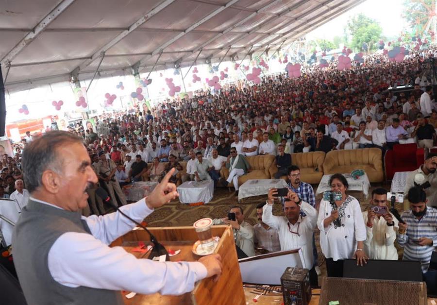 डॉ. राजेन्द्र प्रसाद मेडिकल कॉलेज टांडा में बढेंगी 100 पीजी सीटें:सीएम