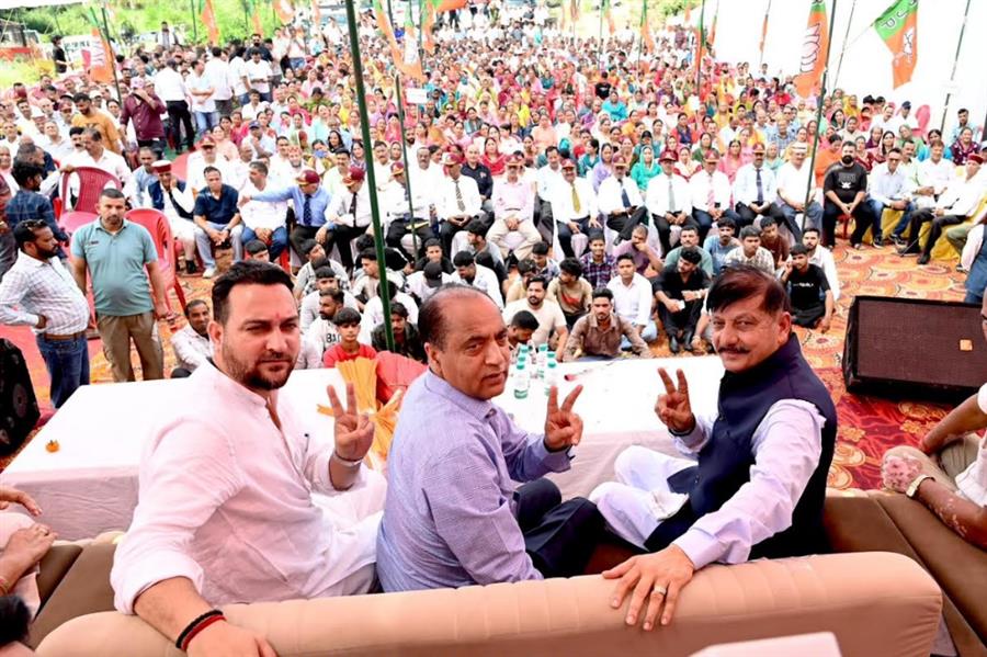 सीएम सुक्खू और उनके मंत्री एक-दूसरे की शिकायतें लेकर दिल्ली के चक्कर काट रहे: जयराम ठाकुर