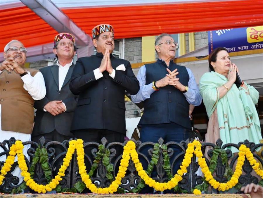 राज्यपाल ने अंतरराष्ट्रीय कुल्लू दशहरा उत्सव का किया शुभारंभ