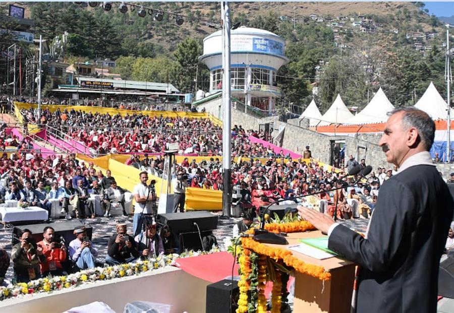 देवताओं का नजराना 5 प्रतिशत और बजंतरियों का मानदेय 10 प्रतिशत बढ़ाया, कुल्लू दशहरा सम्‍पन्‍न